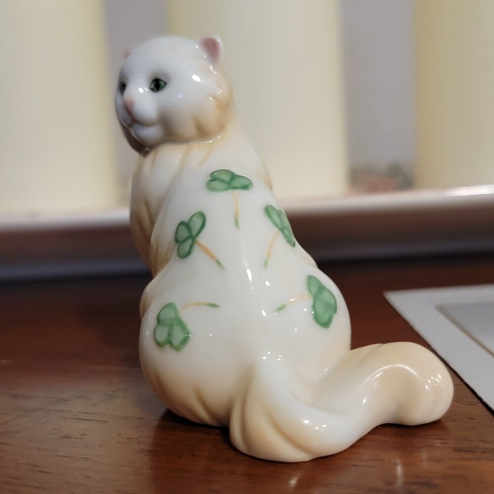 Franklin Mint Curio Cat - Belleck White Shamrock Ireland. Exc. Cond w/Pamphlet! - Picture 3 of 4